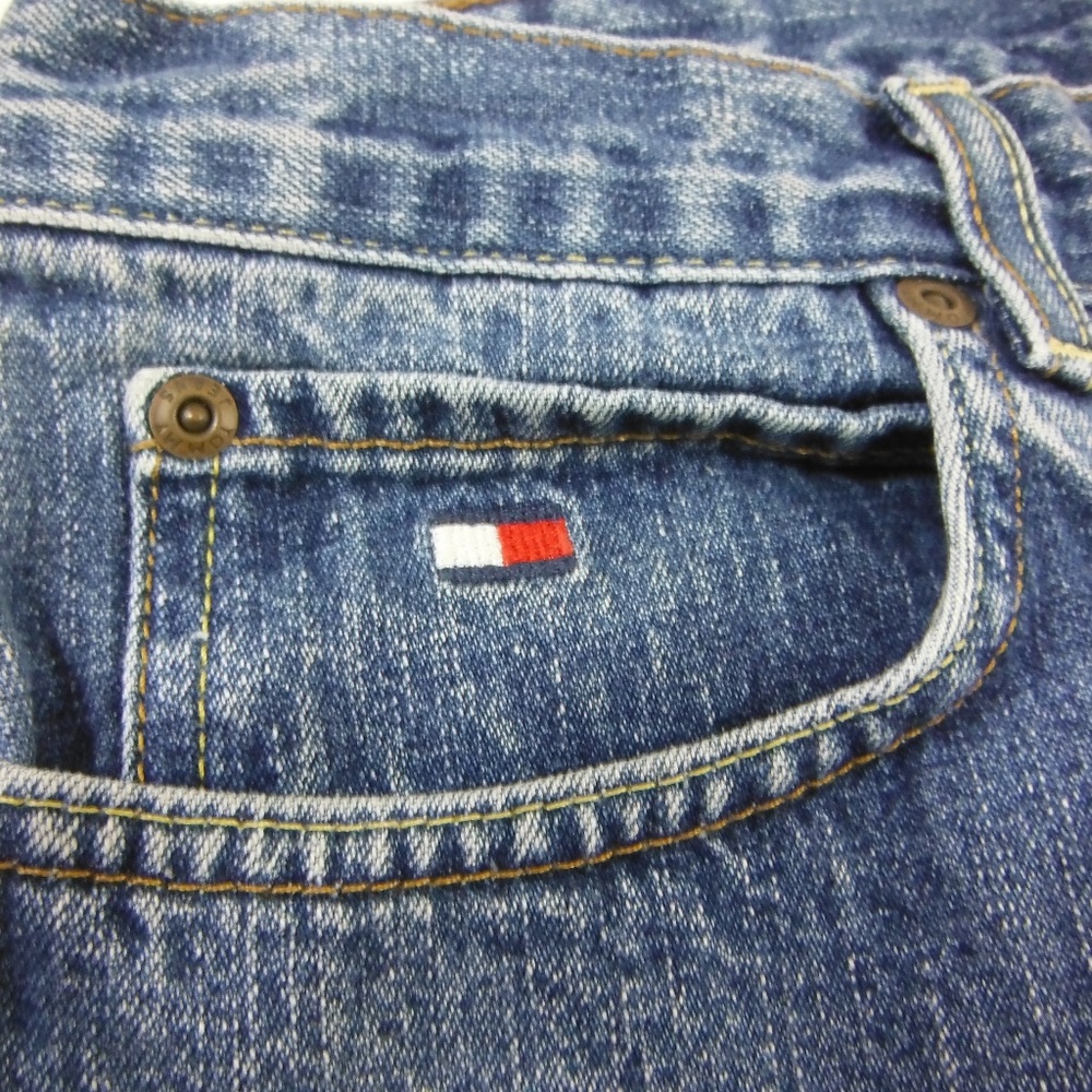 VTG Tommy Hilfiger 90s Flag Patch Denim Shorts 14 - Picture 4 of 8